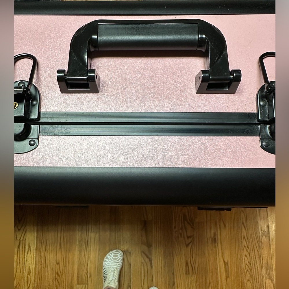 Pink and Black Makeup Travel Case never used - Picture 6 of 14